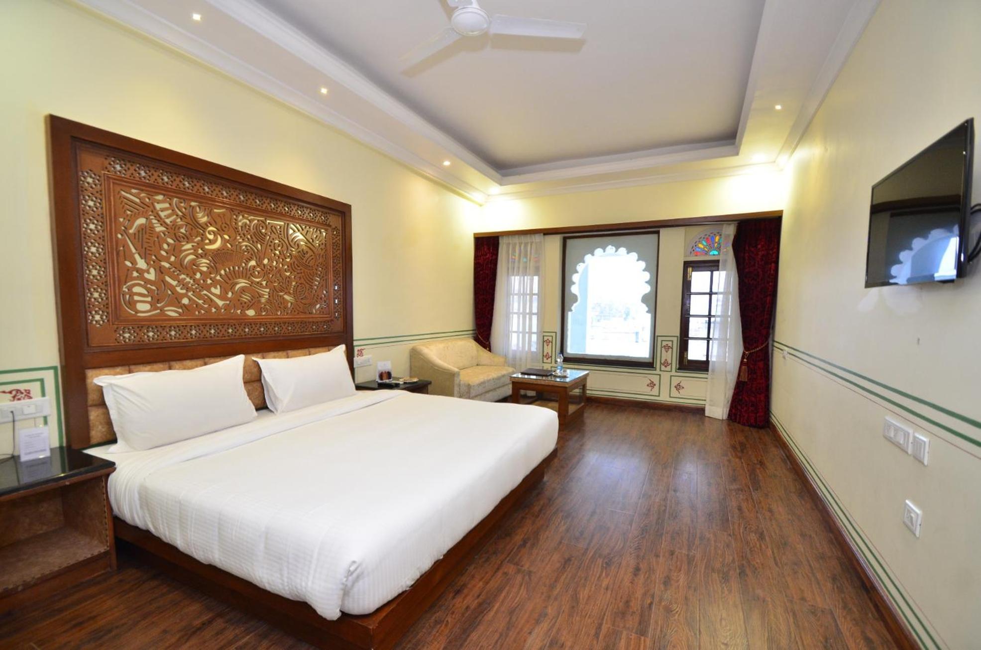 فندق أُودايبورفي  Aaram Mahal By Pachar Group المظهر الخارجي الصورة